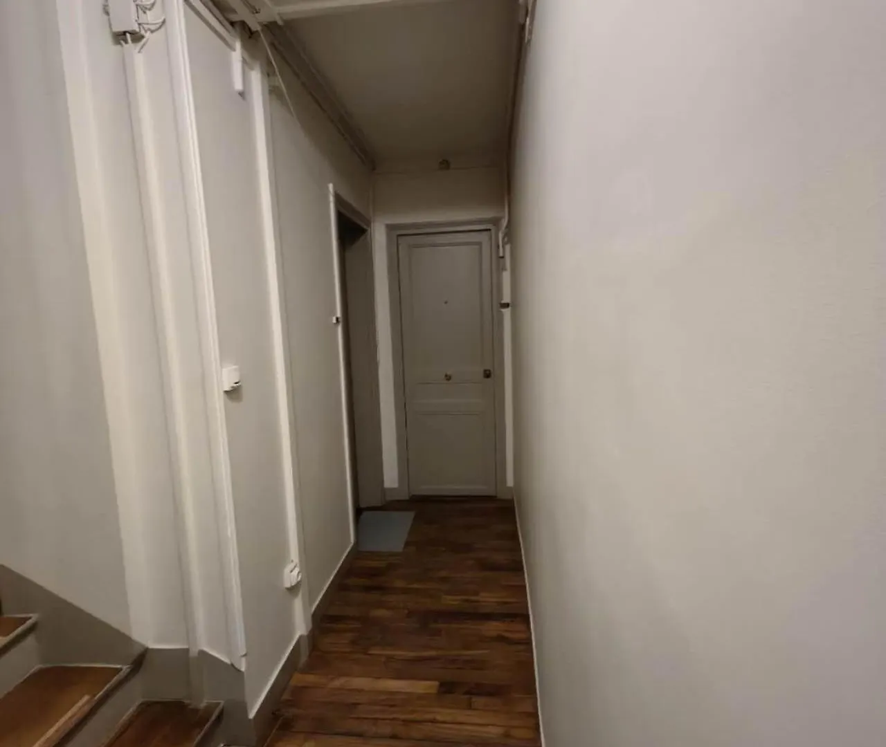Cozy Little Home In Paris Apartment